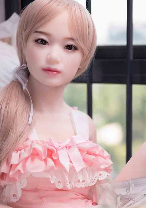 Ultra Realistic Full Size Love Doll Cute Flat Chested Young Sex Doll